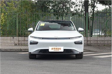 Електрическа кола Xiaopeng P7