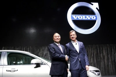 Geely ще продаде акции на Volvo Car на стойност 388 милиона долара